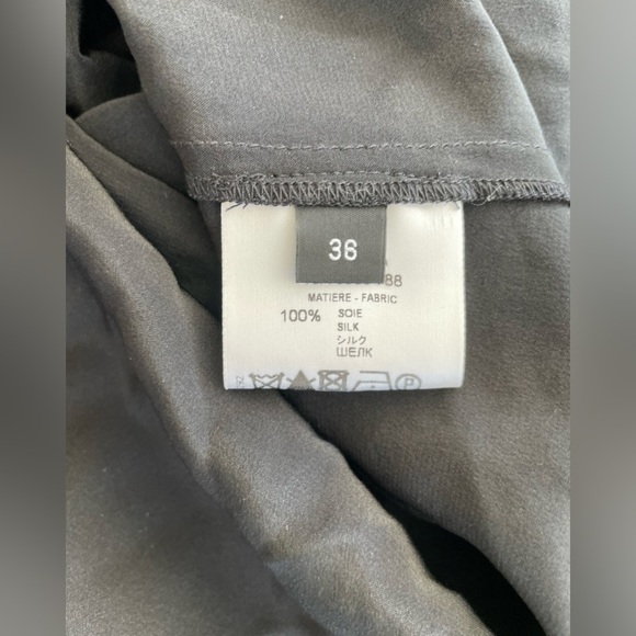 Givenchy black 100% silk ruffle blouse - Picture 4 of 5